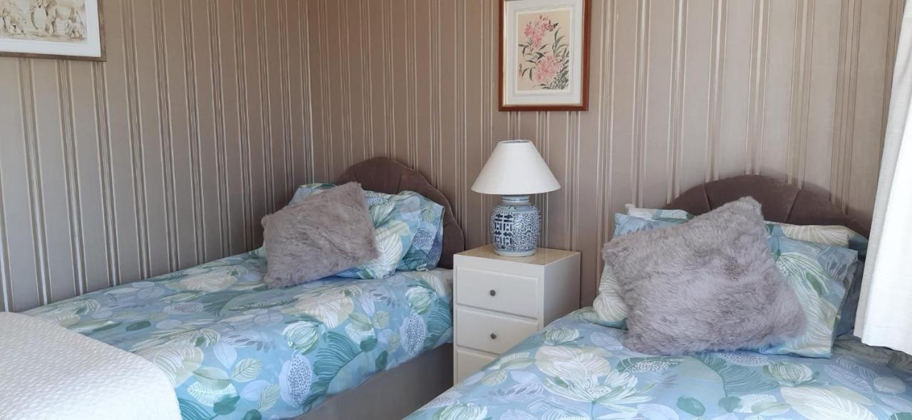The Hermitage Private Detached Bungalow Villa Rhyl Ngoại thất bức ảnh